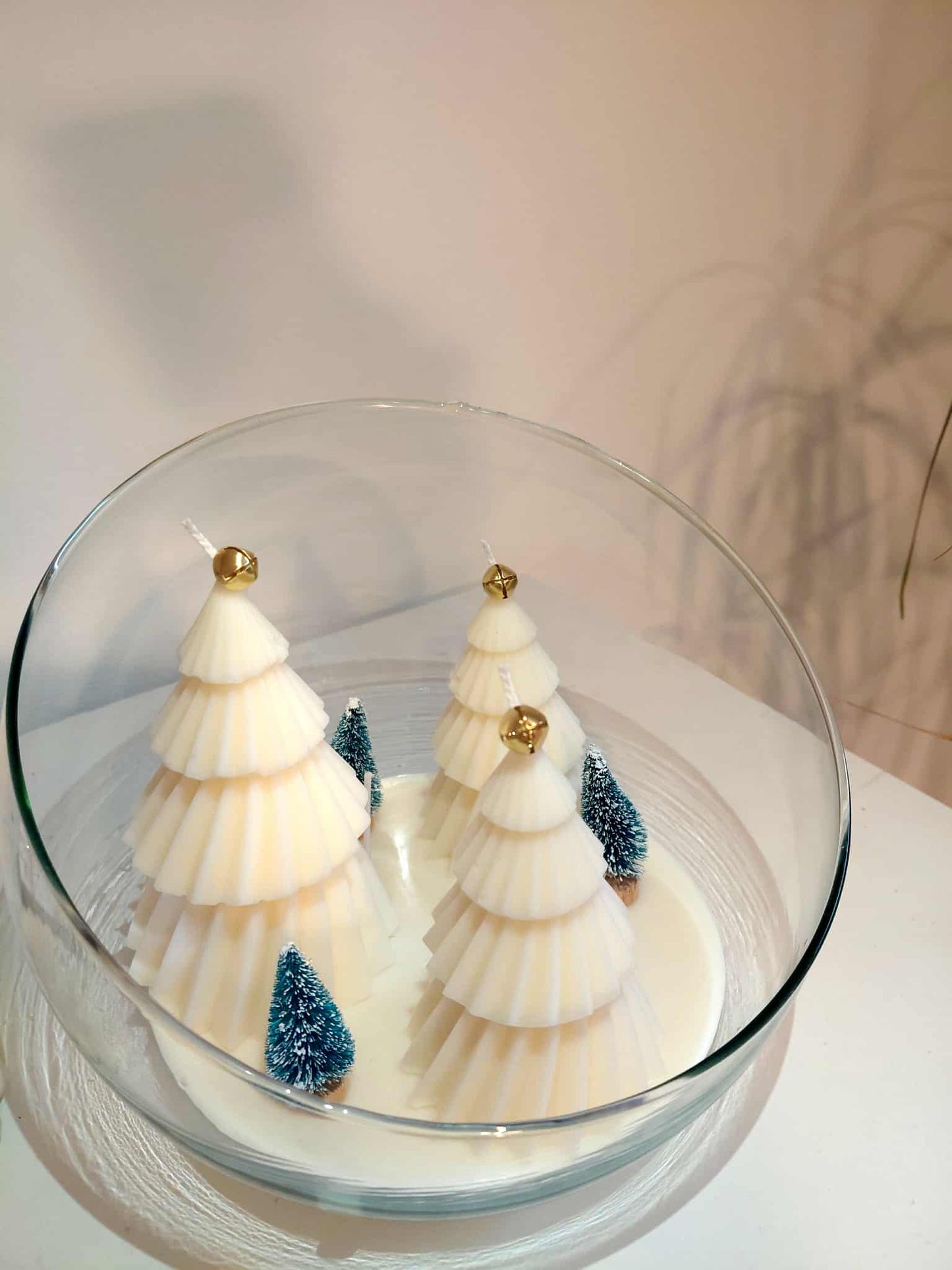 Duftende juletræ-lys i sojavoks i glaskuppel